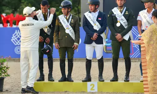 Tiga prajurit TNI sumbang medali perak cabor equestrian eventing SEA Games 2025 Tiga prajurit TNI sumbang medali perak cabor equestrian eventing SEA Games 2025