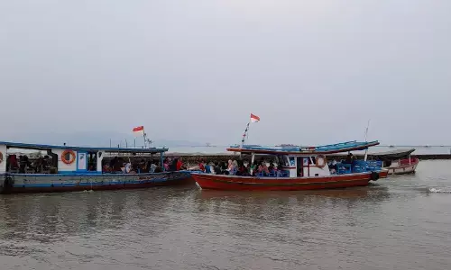 Polda Banten ingatkan nelayan waspadai kondisi gelombang Polda Banten ingatkan nelayan waspadai kondisi gelombang
