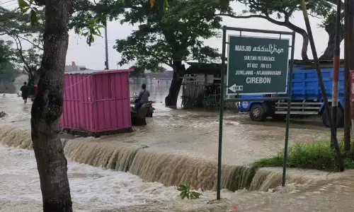 Dinsos Cirebon lakukan asesmen peristiwa banjir di delapan desa