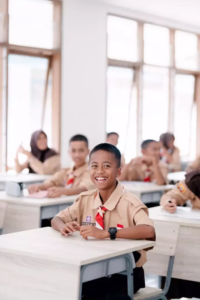 Dari pematang sawah ke bangku Sekolah Rakyat, Fajri bercita-cita menjadi tentara Dari pematang sawah ke bangku Sekolah Rakyat, Fajri bercita-cita menjadi tentara