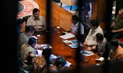 Di Hambalang, Prabowo bahas percepatan penanganan bencana dan kesiapan libur Nataru