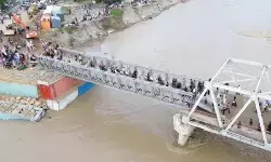 Aktivitas warga kembali normal setelah Jembatan Teupin Mane terhubung