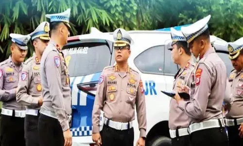 Polda Kalsel rekayasa lalu lintas saat Haul Ke-21 Guru Sekumpul Polda Kalsel rekayasa lalu lintas saat Haul Ke-21 Guru Sekumpul