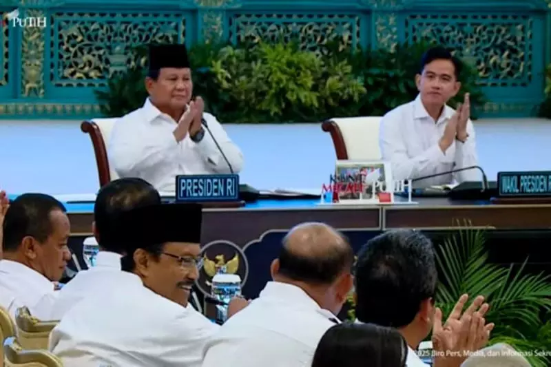 Mentan lapor Presiden 44.000 ton bantuan beras tersalurkan ke Sumatera Mentan lapor Presiden 44.000 ton bantuan beras tersalurkan ke Sumatera