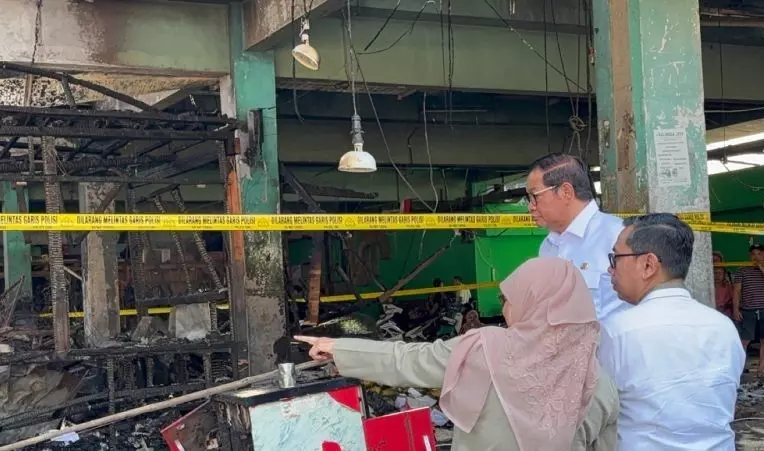 Pramono targetkan penampungan pedagang Kramat Jati rampung lima hari Pramono targetkan penampungan pedagang Kramat Jati rampung lima hari