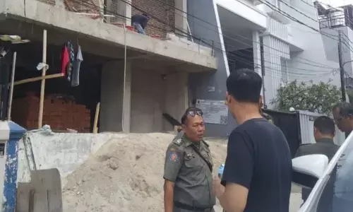 Satpol PP telusuri dugaan anggota terkait pembangunan gedung di Jakbar Satpol PP telusuri dugaan anggota terkait pembangunan gedung di Jakbar