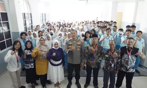 Parents Teaching Day SMA Genesis Medicare hadirkan POLRI sebagai pemateri Parents Teaching Day SMA Genesis Medicare hadirkan POLRI sebagai pemateri