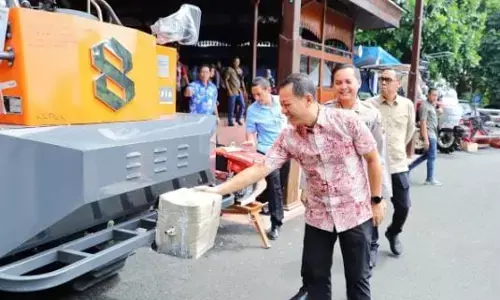 Perkuat swasembada pangan, Pemkab Kudus serahkan bantuan alsintan Perkuat swasembada pangan, Pemkab Kudus serahkan bantuan alsintan