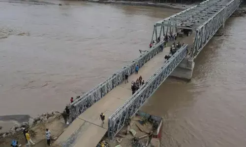 TNI selesaikan pembangunan tujuh jembatan di lokasi bencana Sumatera TNI selesaikan pembangunan tujuh jembatan di lokasi bencana Sumatera