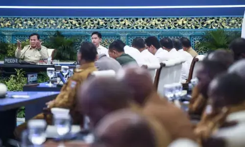 Prabowo tegaskan daerah terdampak bencana tak boleh kekurangan pangan Prabowo tegaskan daerah terdampak bencana tak boleh kekurangan pangan
