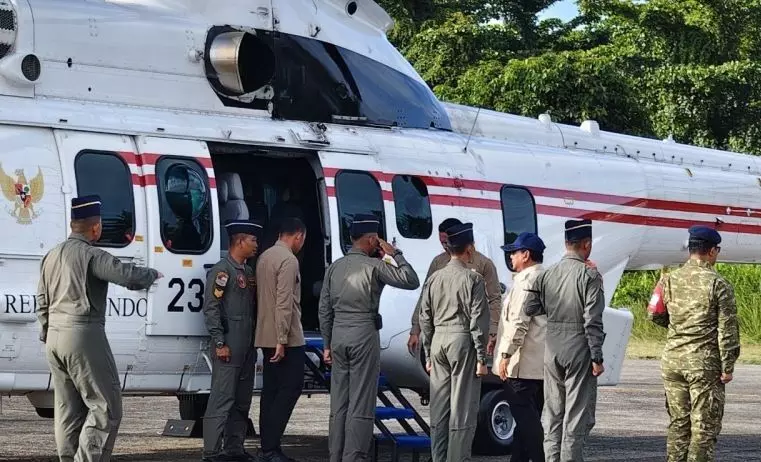 Prabowo bertolak naik heli tinjau lokasi bencana di Sumatera Barat Prabowo bertolak naik heli tinjau lokasi bencana di Sumatera Barat