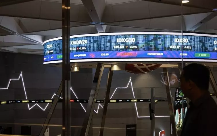 IHSG Kamis pagi dibuka menguat 27,78 poin ke posisi 8.705,13 IHSG Kamis pagi dibuka menguat 27,78 poin ke posisi 8.705,13