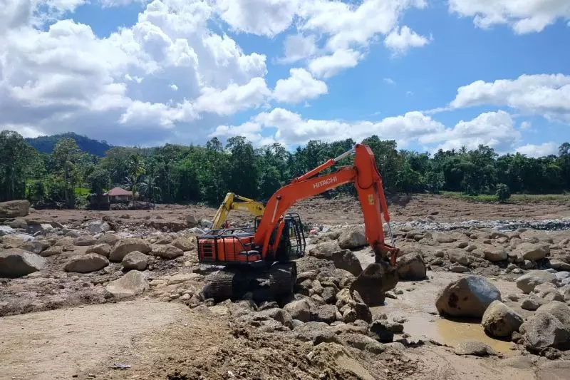 BPBD Agam sebut satu dusun masih terisolasi akibat bencana BPBD Agam sebut satu dusun masih terisolasi akibat bencana