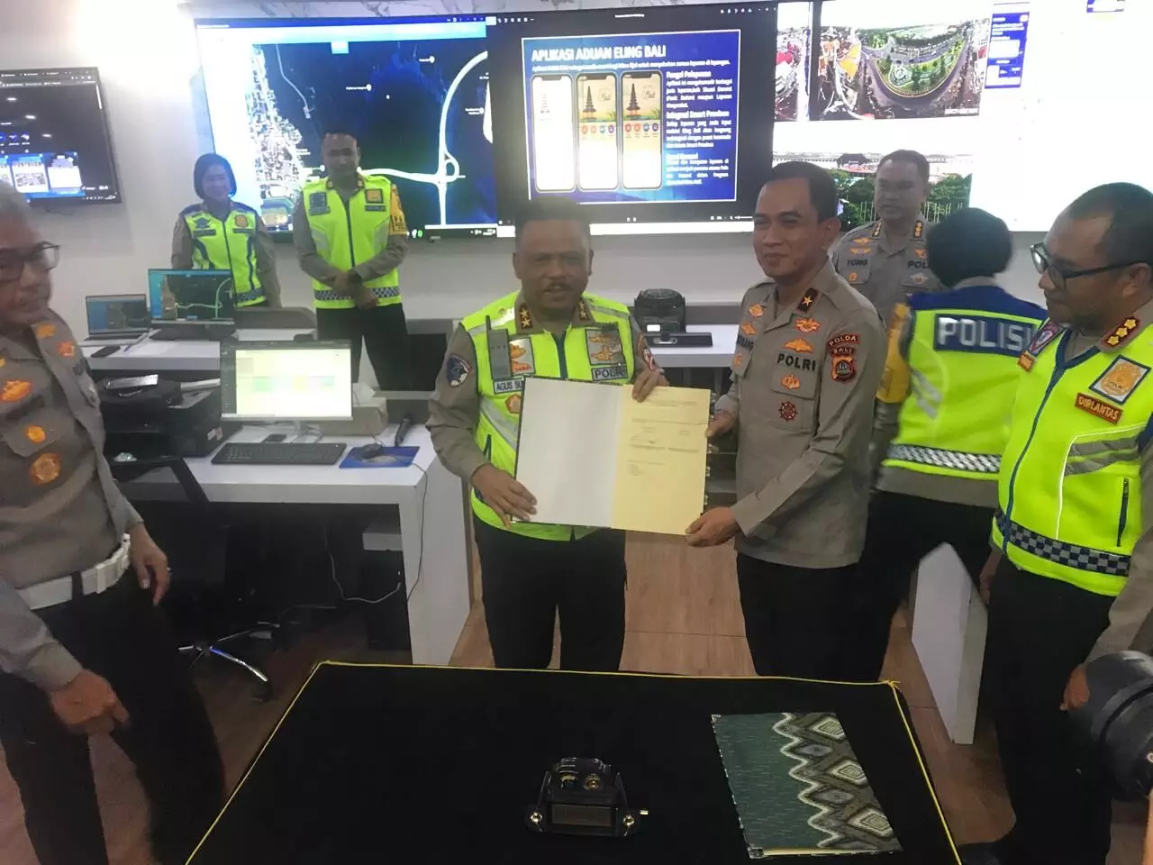 Kakorlantas Polri cek kesiapan lalu lintas di Bali jelang Nataru Kakorlantas Polri cek kesiapan lalu lintas di Bali jelang Nataru