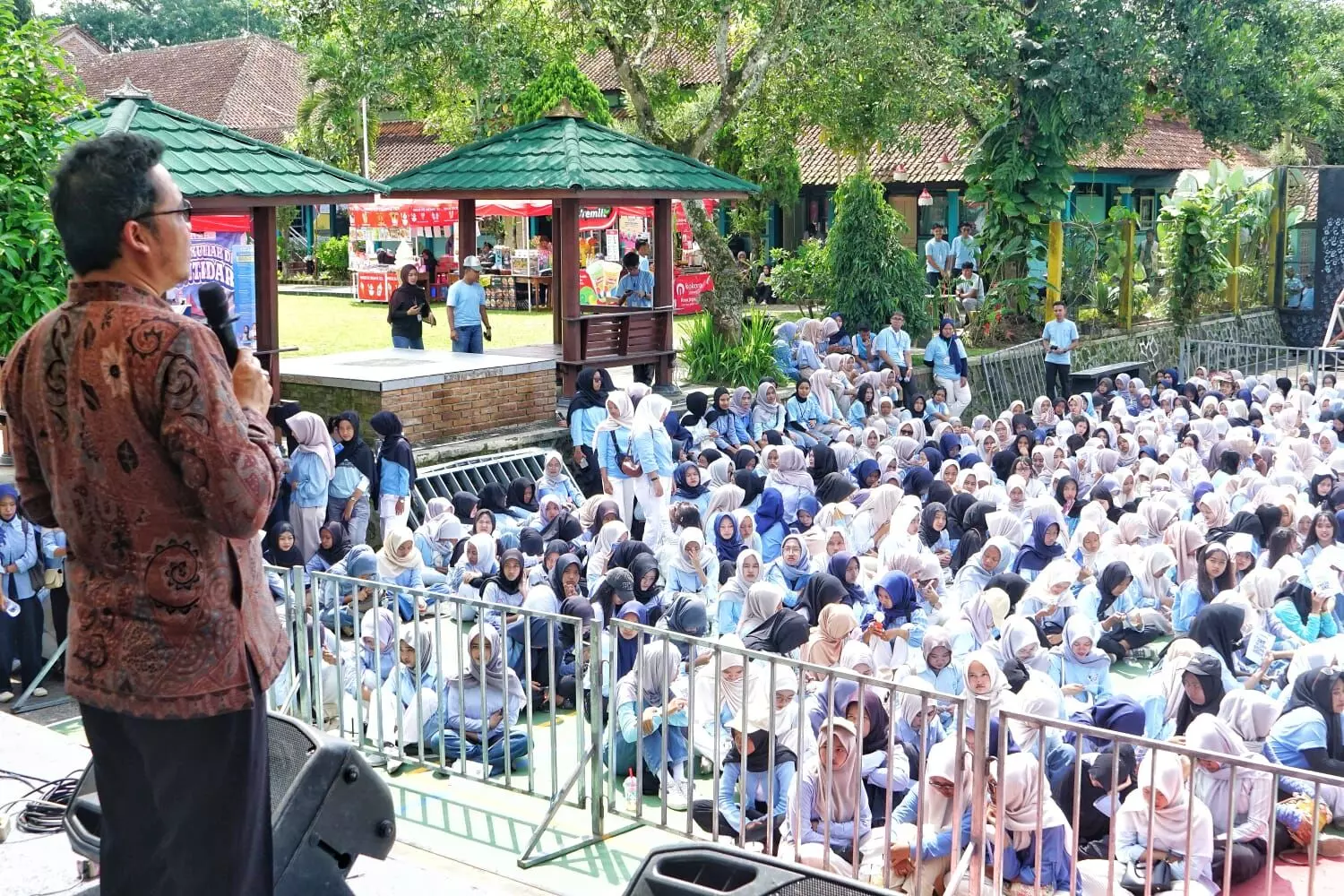 Bupati Magelang Grengseng Pamuji beri pesan optimistis kepada juniornya Bupati Magelang Grengseng Pamuji beri pesan optimistis kepada juniornya