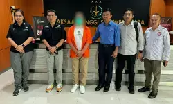 Polda serahkan tersangka dugaan korupsi dana lidik-sidik ke Kejati