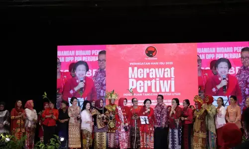 Megawati apresiasi perempuan tangguh di hari ibu PDIP