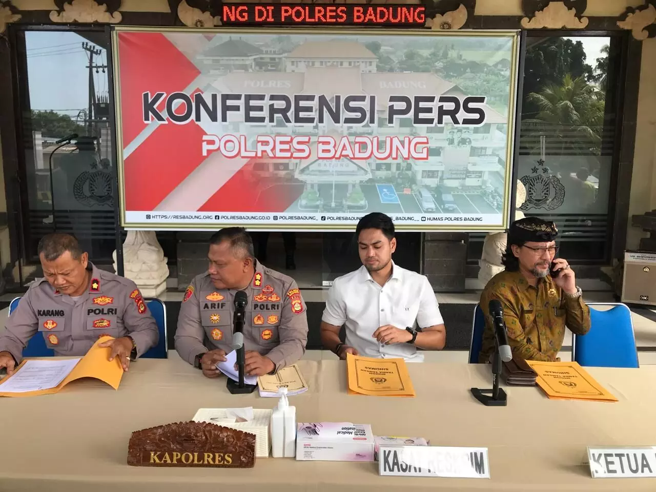 Polres Badung Bali ungkap dua kasus dugaan pencurian Polres Badung Bali ungkap dua kasus dugaan pencurian