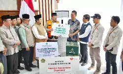 Bersama Menteri Agama RI, BAZNAS salurkan bantuan untuk pengungsi melalui Pemerintah Aceh
