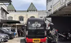 Dugaan benda bom ditemukan di depan Gereja GKPS Kota Bandung