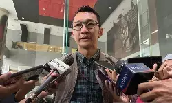 KPK ungkap ayah dari Bupati Bekasi Ade Kuswara Kunang juga ditangkap