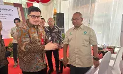 Dukung Pemkab Kediri tingkatkan kualitas SDM, The Hermawan Village berikan bantuan laptop untuk sekolah