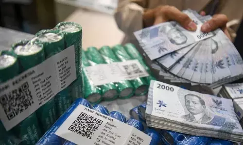 Rupiah pada Jumat pagi menguat jadi Rp16.710 per dolar AS
