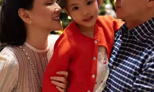 Tetap kompak, Shandy Aulia dinner bareng mantan suami