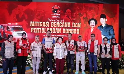 Megawati temui tiga korban bencana Aceh, Sumbar dan Jabar