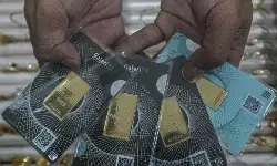 Harga emas UBS-Galeri24 di Pegadaian hari ini kompak turun tipis