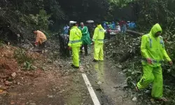 Korban meninggal dunia bencana alam di Sumut bertambah jadi 370 orang Korban meninggal dunia bencana alam di Sumut bertambah jadi 370 orang