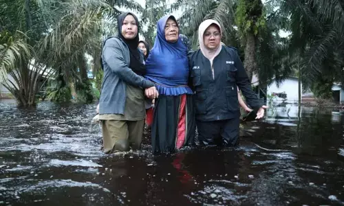 Banjir rendam tiga kabupaten di Riau, ratusan KK terdampak