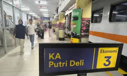 KA Putri Deli jadi primadona masyarakat di momentum Nataru 2025/2026