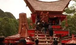 Pesta Rambu Solo, perekat regenerasi