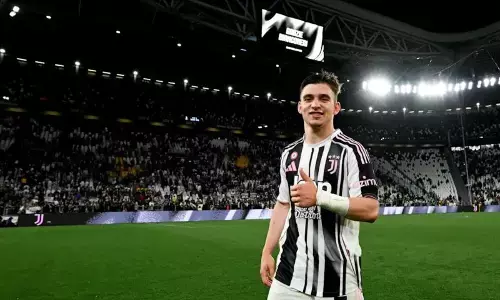 Juventus menangi duel panas dengan tundukkan tamunya Roma 2-1