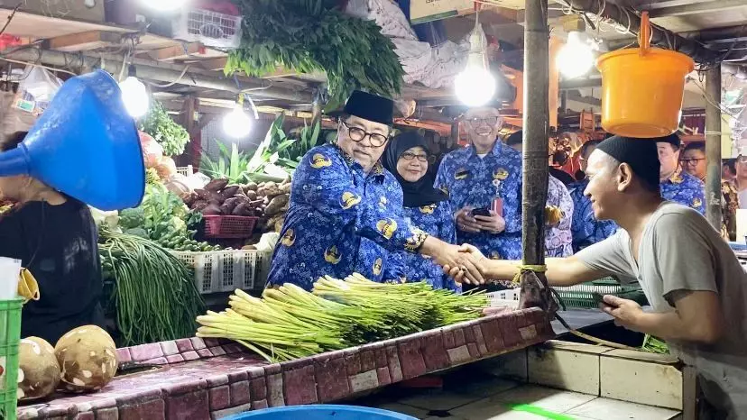 Pantau Pasar Senen Jakarta, Wagub Rano Karno: Stok pangan aman Pantau Pasar Senen Jakarta, Wagub Rano Karno: Stok pangan aman