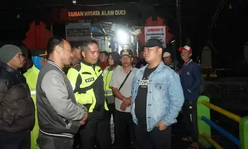 Pascabanjir, Bupati Tegal dan jajaran Polres Tegal pantau kondisi Guci