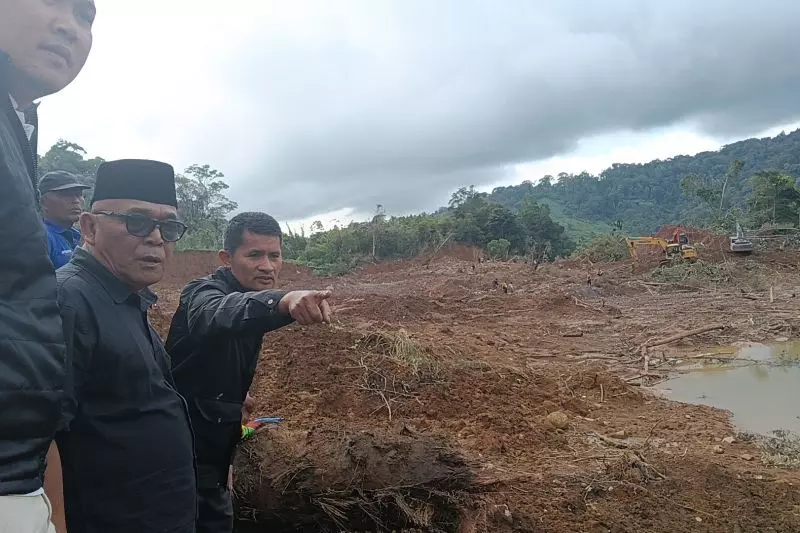 Penanganan infrastruktur rusak di Pasaman Barat butuh Rp571,30 miliar Penanganan infrastruktur rusak di Pasaman Barat butuh Rp571,30 miliar