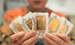 Selasa ini harga emas Antam meroket Rp59.000 menjadi Rp2,561 juta/gram Selasa ini harga emas Antam meroket Rp59.000 menjadi Rp2,561 juta/gram