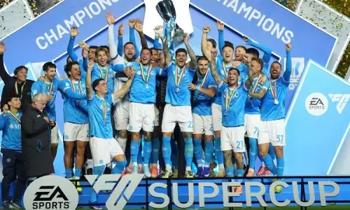 Bologna takluk 0-2, Napoli raih Piala Super Italia