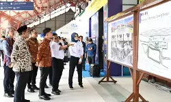 Gibran tinjau Stasiun Tawang saat Natal Gibran tinjau Stasiun Tawang saat Natal