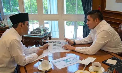 Mensos koordinasi skema santunan pengungsi Sumatera dan BLT ke Seskab