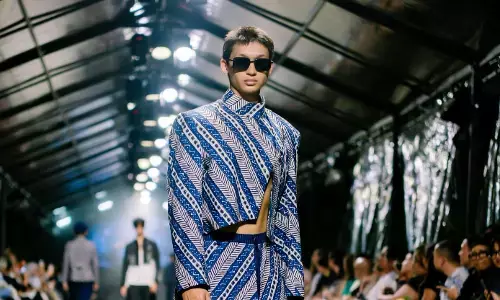 Persembahan Debz dengan koleksi NusaZen di Bali Fashion Trend 2025