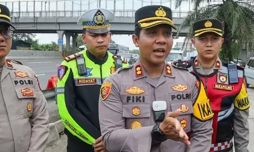 Polisi buka-tutup rest area KM 57 jalan Tol Jakarta-Cikampek