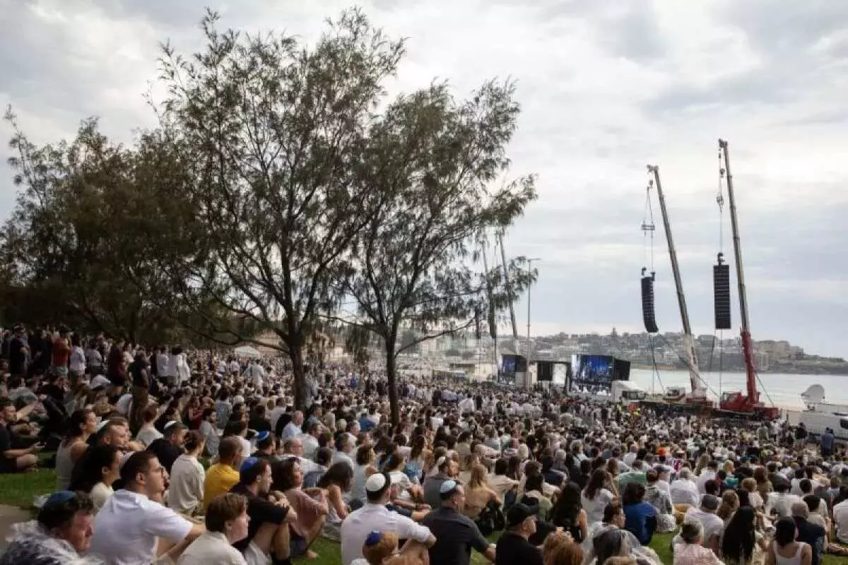 NSW batasi pertemuan publik dampak insiden Pantai Bondi NSW batasi pertemuan publik dampak insiden Pantai Bondi