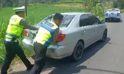 Libur Natal banyak kendaraan mogok di jalur wisata Lereng Gunung Muria