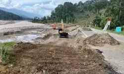 Konektivitas dipulihkan, Hutama Karya kerahkan alat berat di Aceh Tamiang