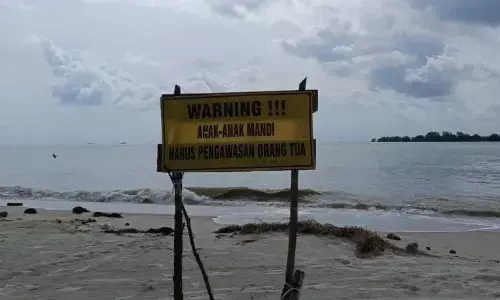 BPBD Babel imbau warga tidak rayakan malam tahun baru di pantai