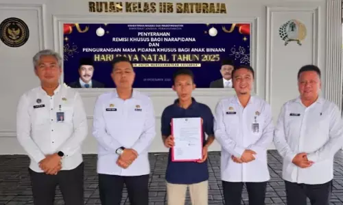 Seorang warga binaan Rutan Baturaja peroleh remisi Natal 2025
