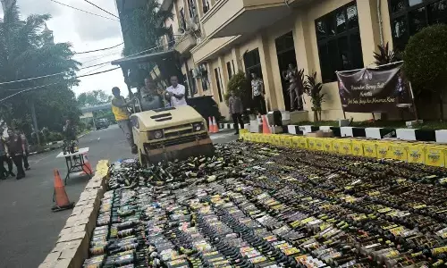 Polda Banten musnahkan 12 kg narkotika dan ribuan miras pada 2025